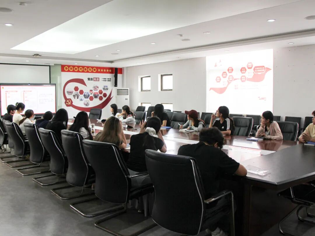 图为:背面全景图 拷贝.jpg